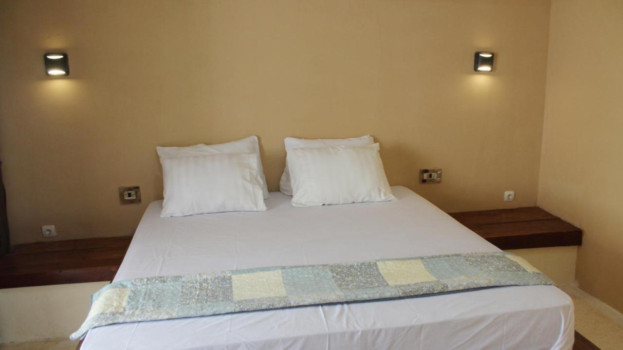 Lombok Coconut Hotel Мангсит Экстерьер фото