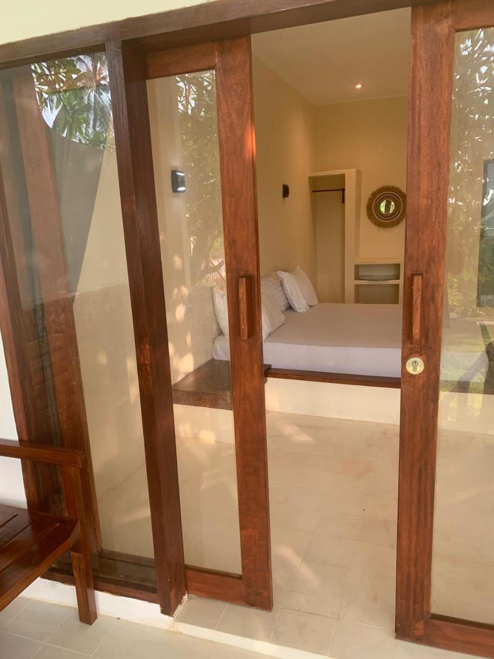 Lombok Coconut Hotel Мангсит Экстерьер фото