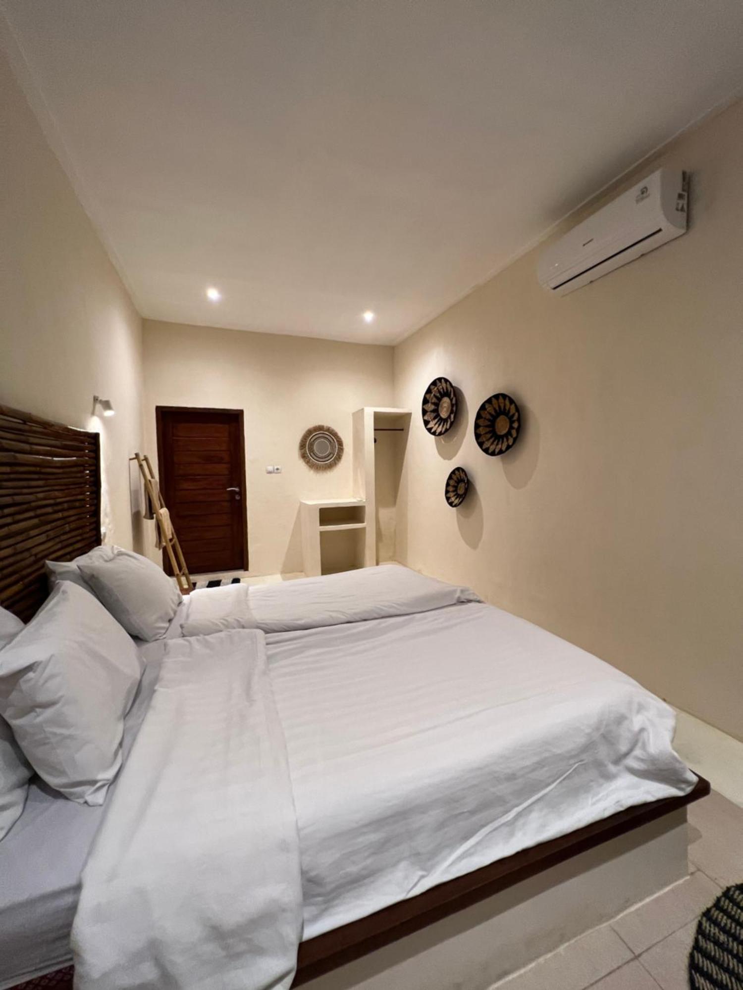 Lombok Coconut Hotel Мангсит Экстерьер фото
